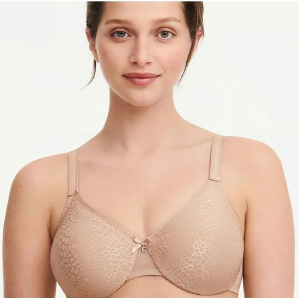 Chantelle tan C Magnifique Molded Minimizer Underwire Bra size 40C - Image 1