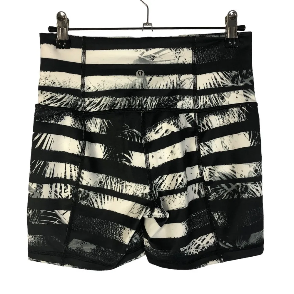 Lululemon Groove Short II Roll Down Shady Palms Black & White Athletic Shorts 4 - Image 4