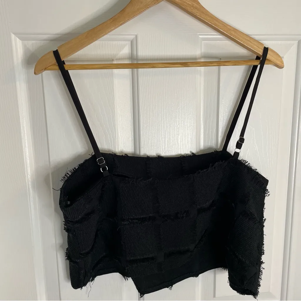 Luvalot Chic Black Women's Crop Top With Spaghetti Straps Size 8 - Image 5