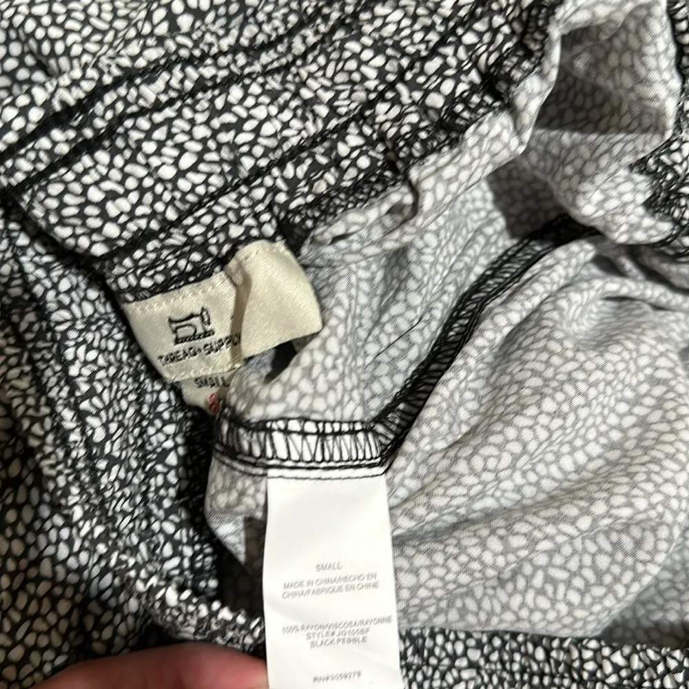 NWT size small Thread & Supply lounge pants with pockets Black - Image 7