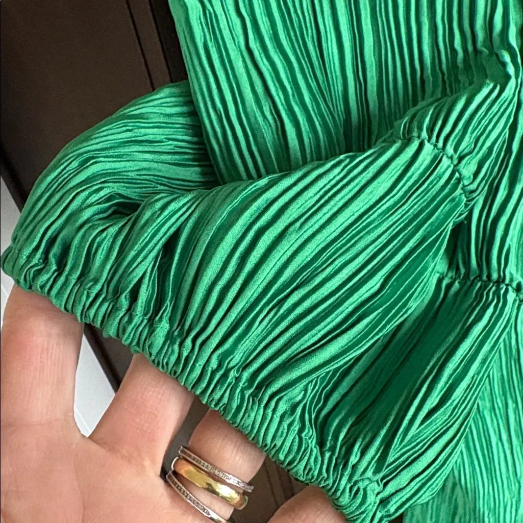 EUC Anthropologie V-Neck Pleated Faux Wrap Midi Emerald Dress Green Size Small - Image 9