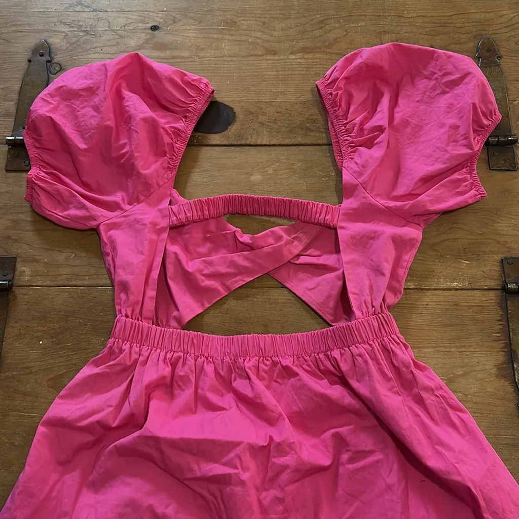 Le Lis Fuchsia Puff Sleeve Dress Size Medium - Image 5