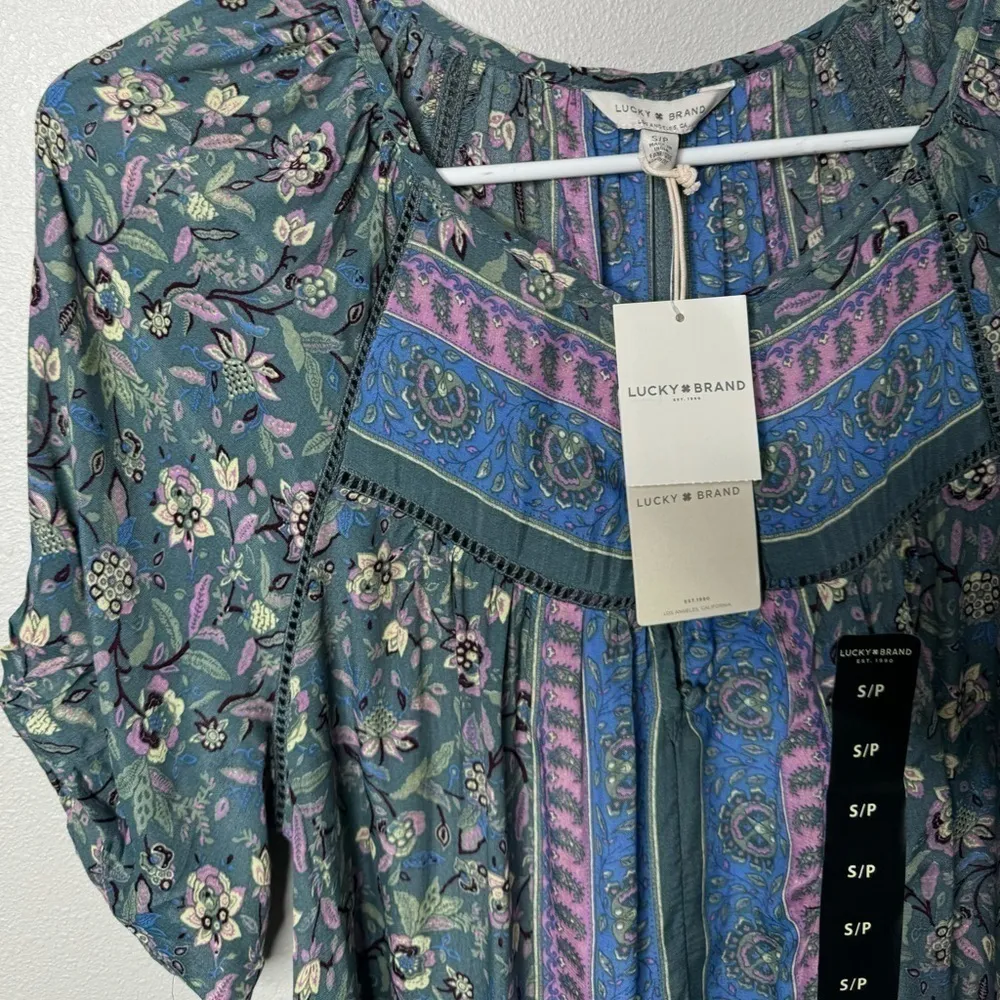 Lucky brand printed paisley floral puff short sleeve 1/4 button blouse Size S - Image 6