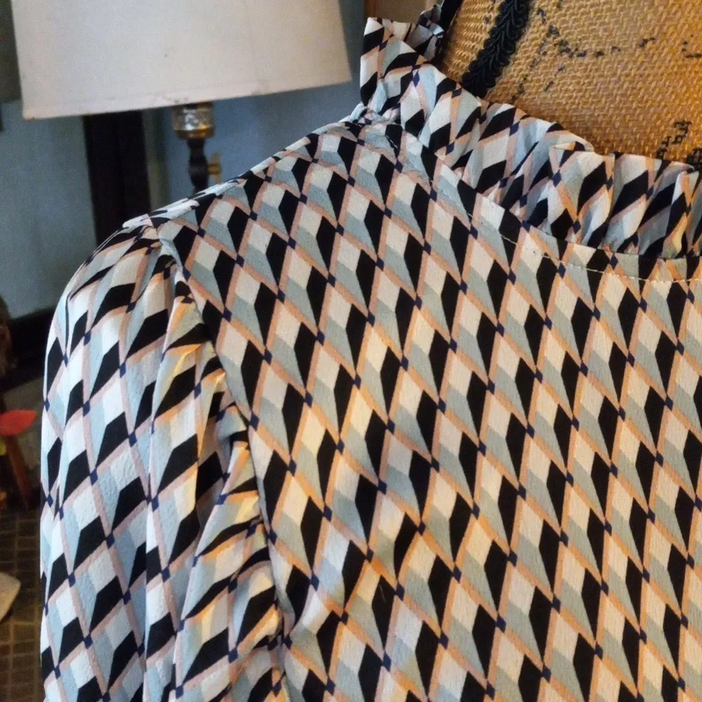 Missguided Long Sleeve Frill Dress in Multicolored Geometric Print - Image 5