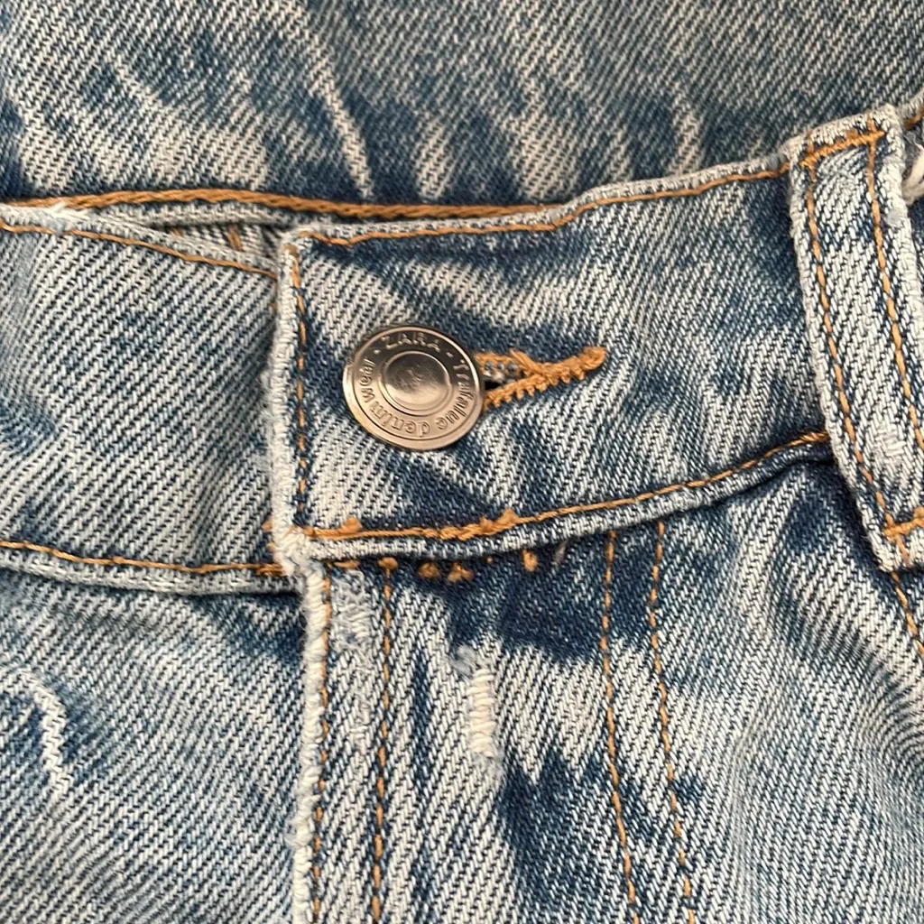 Zara mid-rise straight fit jeans Size 2 - Image 12