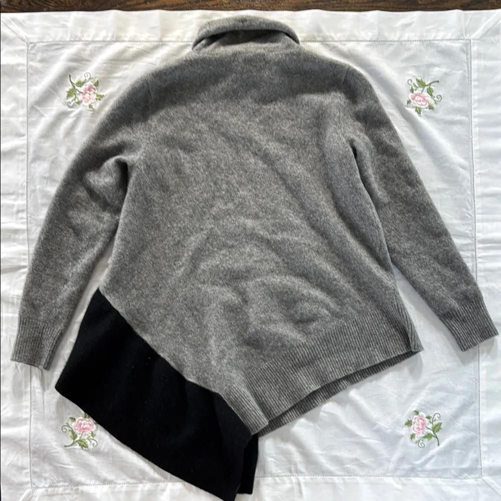 Saks Fifth Avenue Gray and Black Cashmere Turtleneck Sweater - Image 6