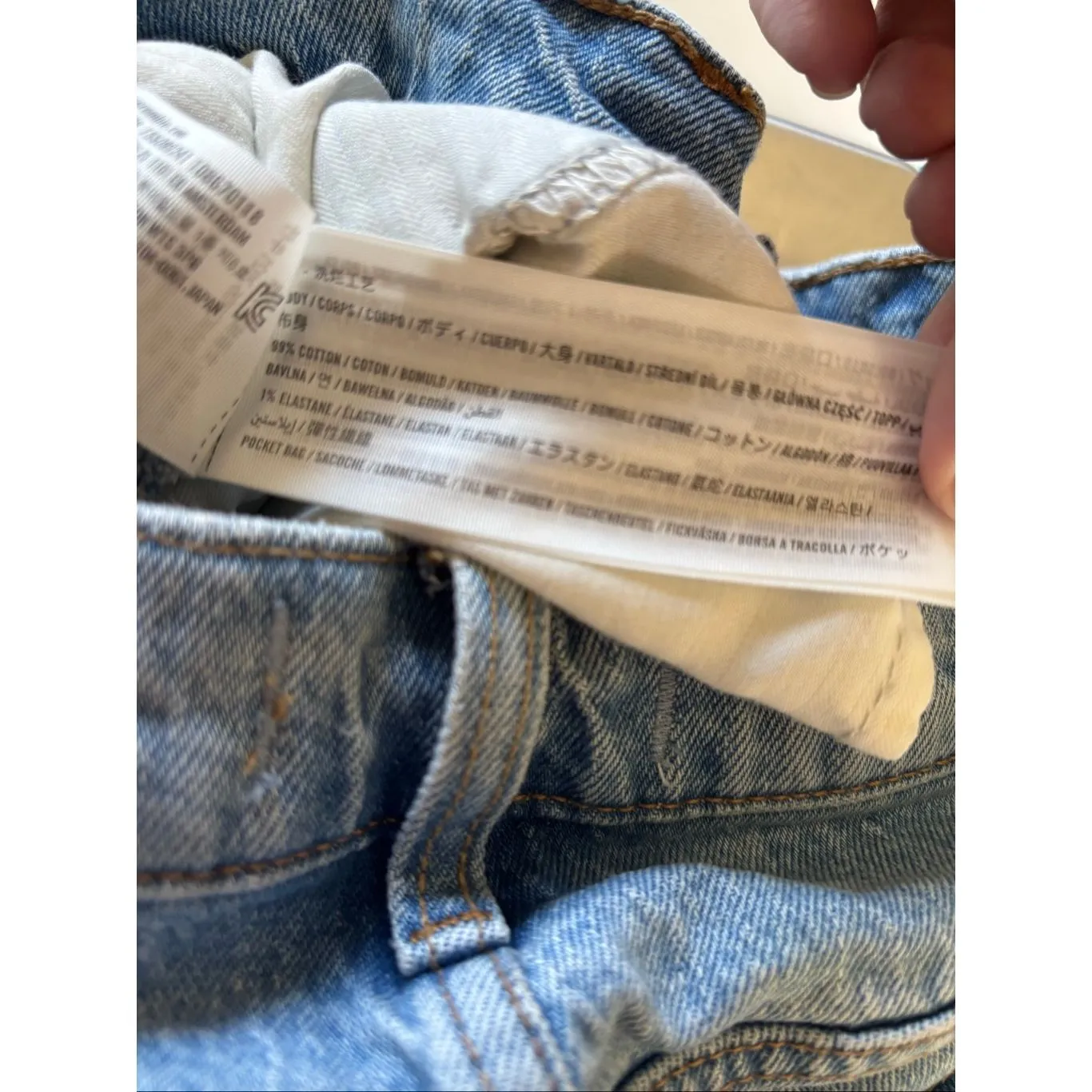 Abercrombie The baggy low rise curve love jeans size 6L - Image 3