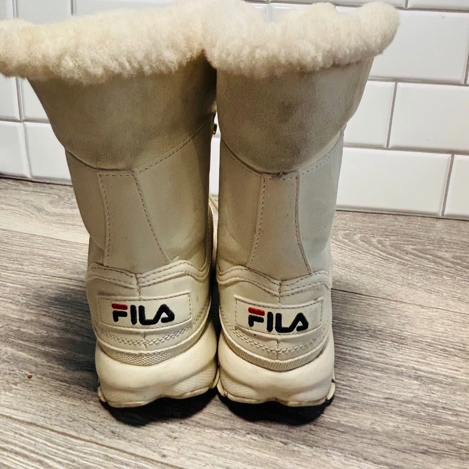 Fila Disruptor Lug Boot Winter White Faux Fur Trim Lace Up Ankle Boots Size 7 - Image 11