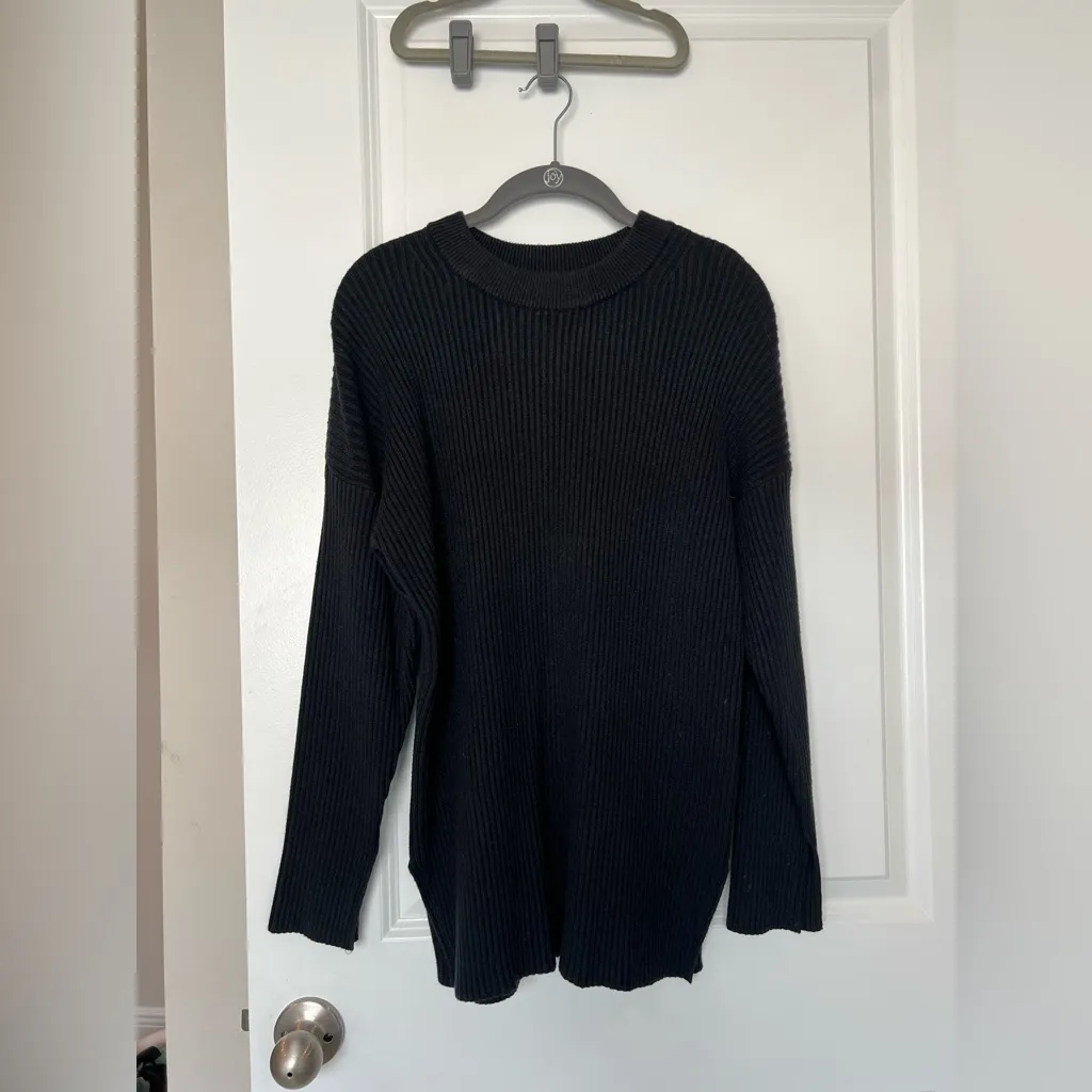 New Abercrombie & Fitch Black Ribbed Crew Neck Sweater - Image 2