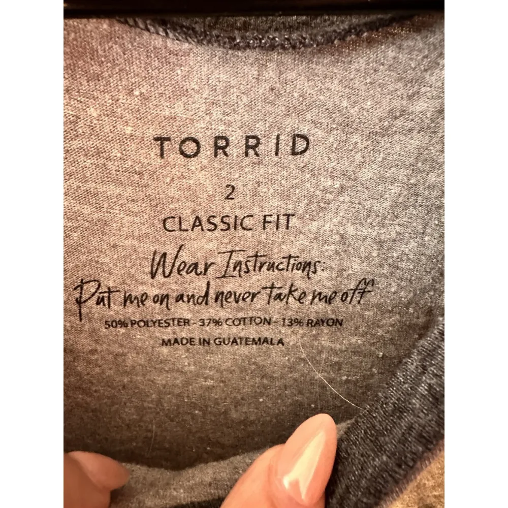 Torrid Womens Raglan Sleeve Top Plus Size 2X 3/4 Sleeve Round Neck Football - Image 5