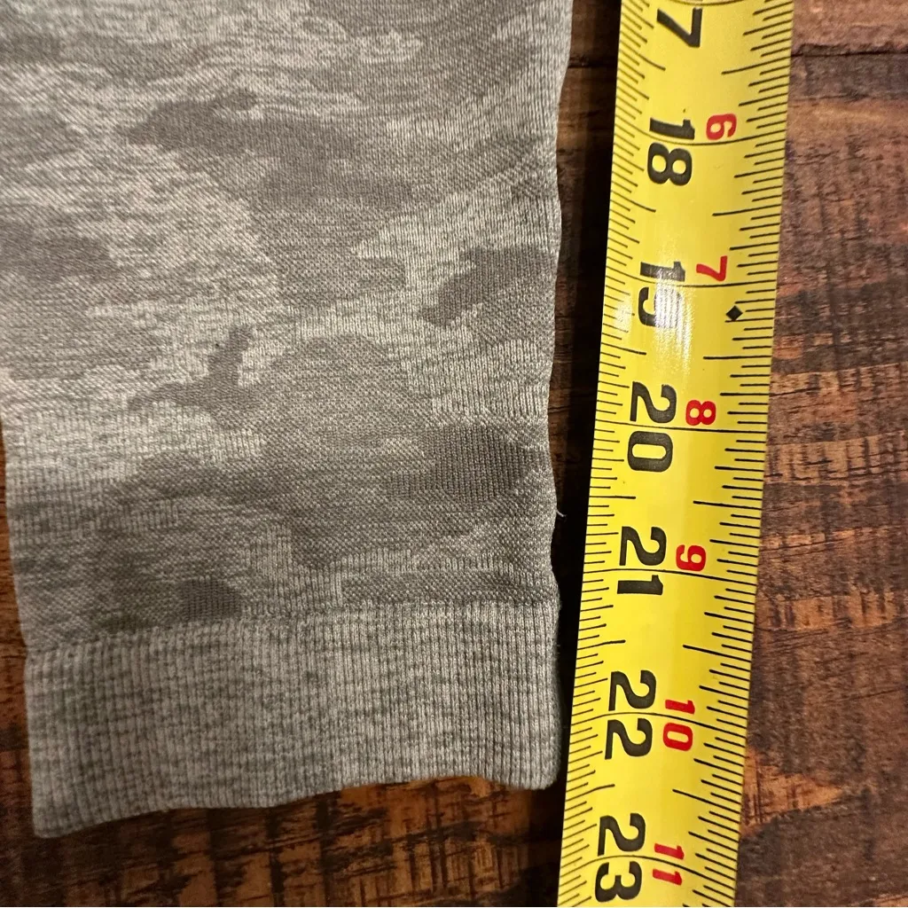 NWOT- Gymshark Adapt Seamlesss Camo Leggings. - Image 4