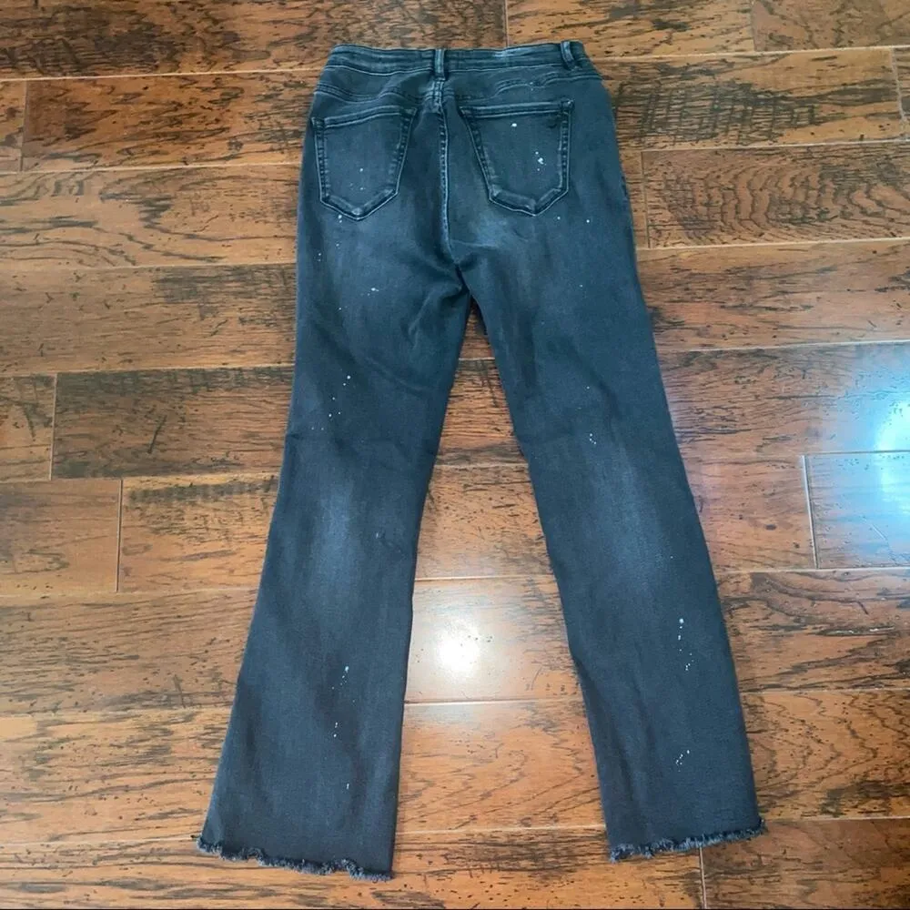 William Rast  cropped raw hem black jeans with white paint splatter design sz 28 - Image 15