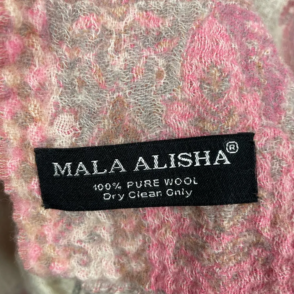Mala Alisha Pink Cream Paisley Batik Print 100% Pure Wool Scarf with Gray Fringe - Image 4