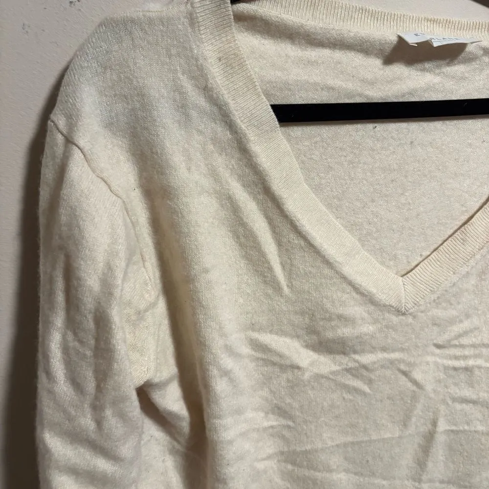 Everlane Cashmere V-neck Cropped Sweater in Cream White- Size Large - Image 6