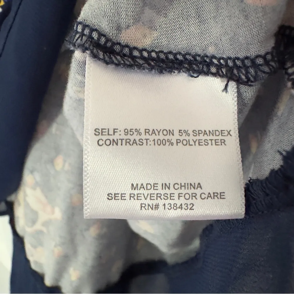 ModCloth Spring It On Me Wrap Top Cap sleeve Floral V-Neck Ruched Tie Bow Navy - Image 9