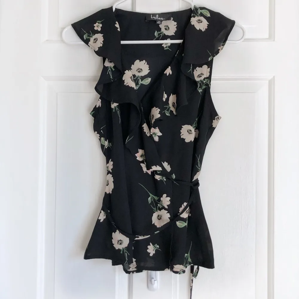 Lulus Build Me Up Buttercup Floral Top Sleeveless Wrap Blouse - Image 4