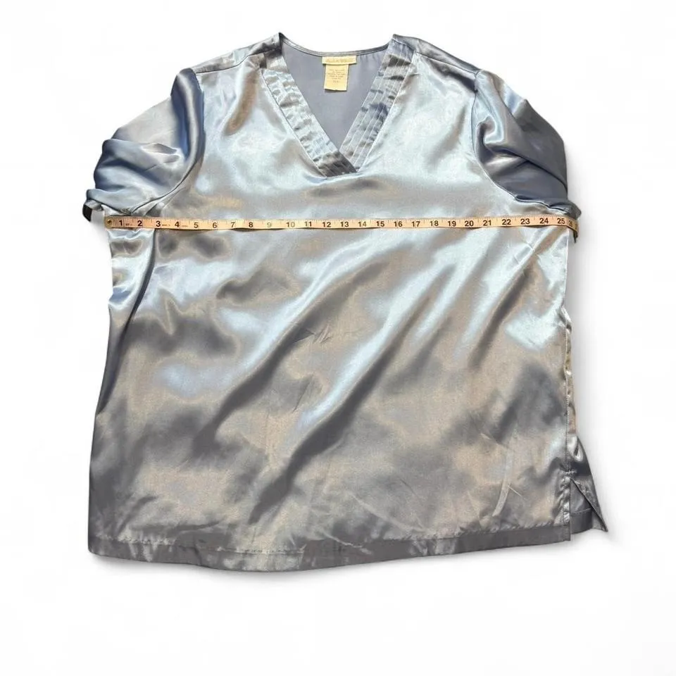 Vintage Blue Satin V - Image 7