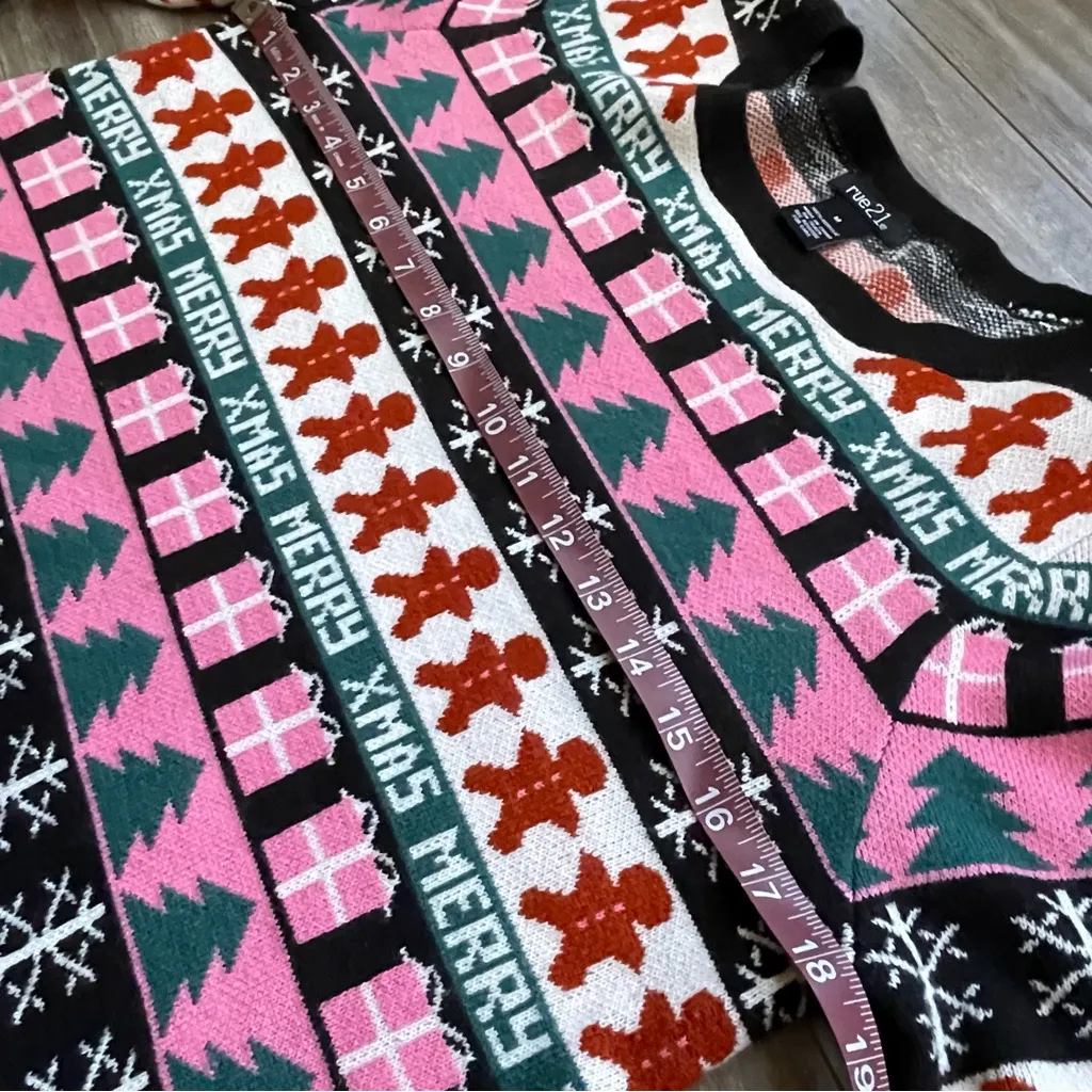 Rue21 Women’s Y2K Christmas Sweater size Medium Flare Sleeves Merry XMas Knit‎ - Image 7