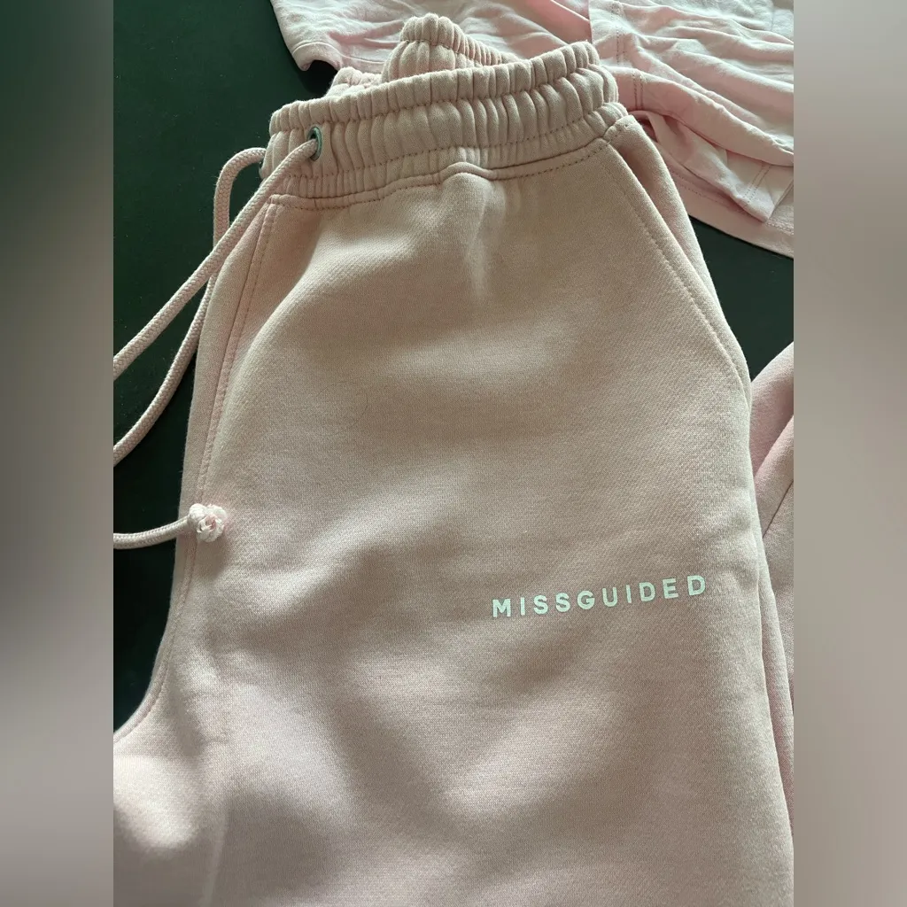 MISSGUIDED BABY PINK SWEATPANTS SET US4 - Image 11