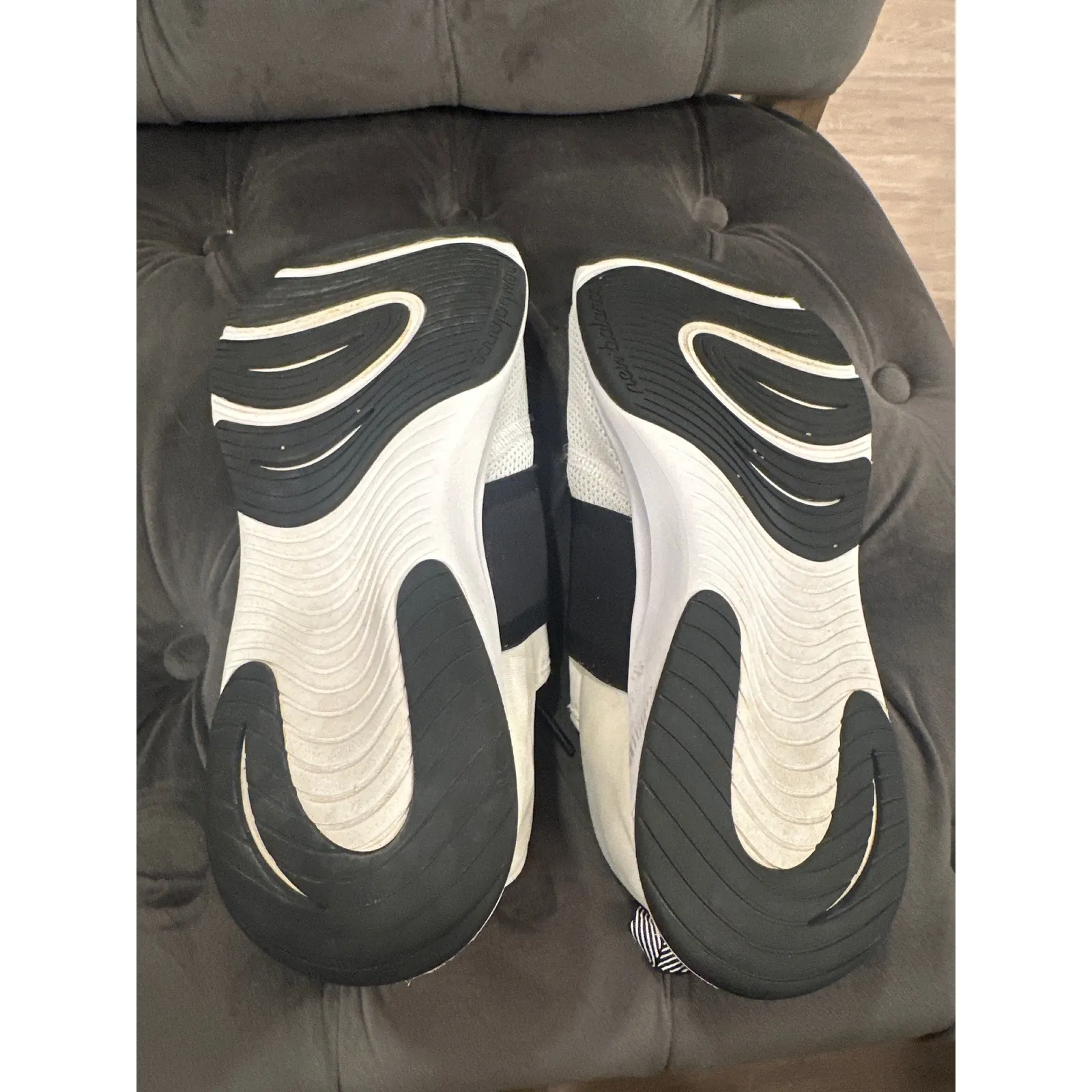 New Balance Dynasoft Running Shoes White Black Women's Size 8 Athletic Sneakers - Image 5