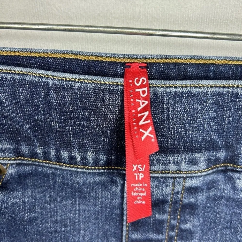 Spanx Cropped Flare Denim Jeans Raw Edge Hem Rise Sz XS (25x26) 20231R - Image 5