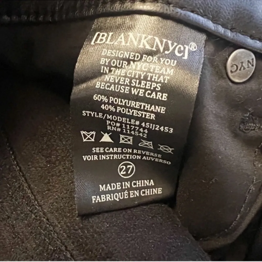 BLANKNYC Black Faux Leather Straight Leg Pants in Need You Tonight Size 27 - Image 9