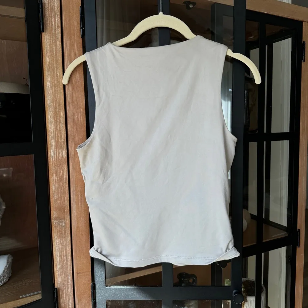 Abercrombie Sleek Seamless Fabric Ruched High-Neck Top Taupe beige tank crop - Image 4