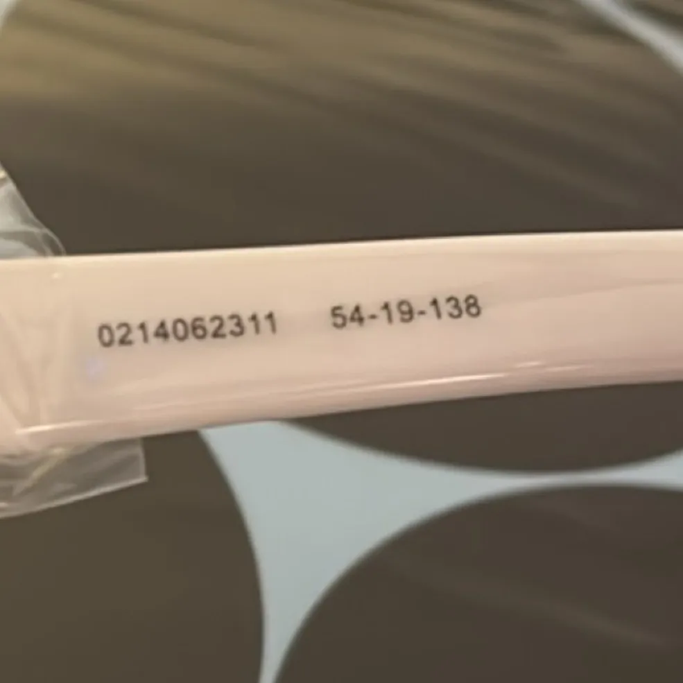 JUICY COUTURE BLACK RETRO WAYFERER SUNGLASSES - Image 7