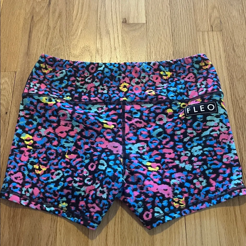Fleo Multicolor Cheetah Printed Spandex Shorts Sz L Size L - Image 6
