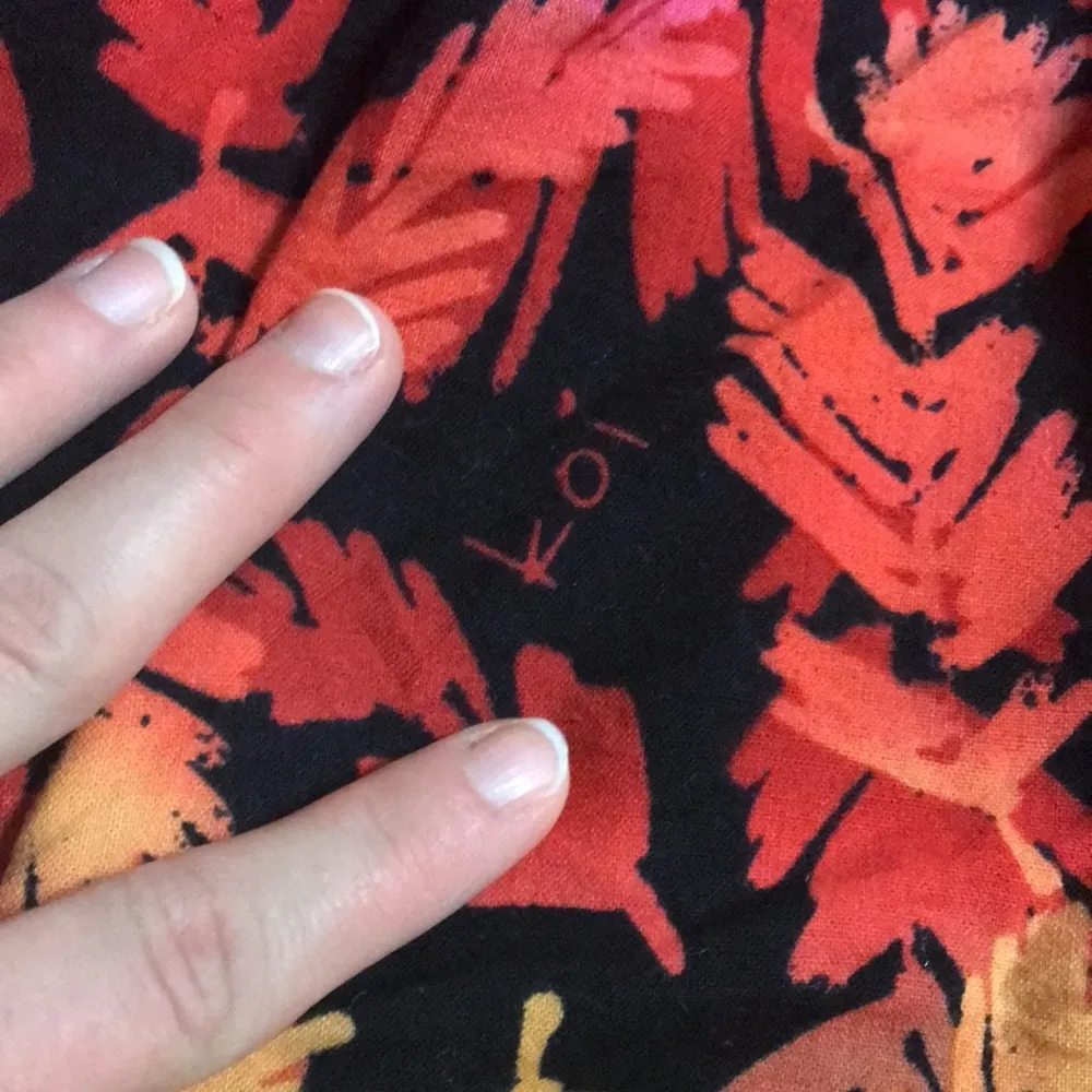 Koi by Kathy Peterson fall waisted scrub top Red Size XS - Image 8