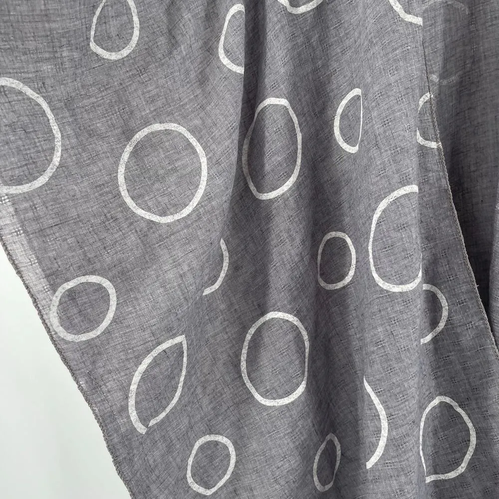 TREZO Wrap Shawl Circles Lagenlook Gray White Artsy Art Funky Cotton Blend Light - Image 7