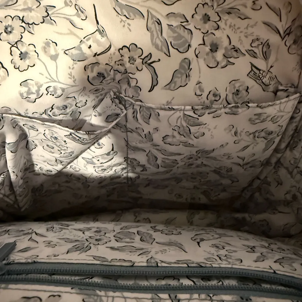 Vera Bradley  Iconic Small Blue Quilted Backpack New - Image 7