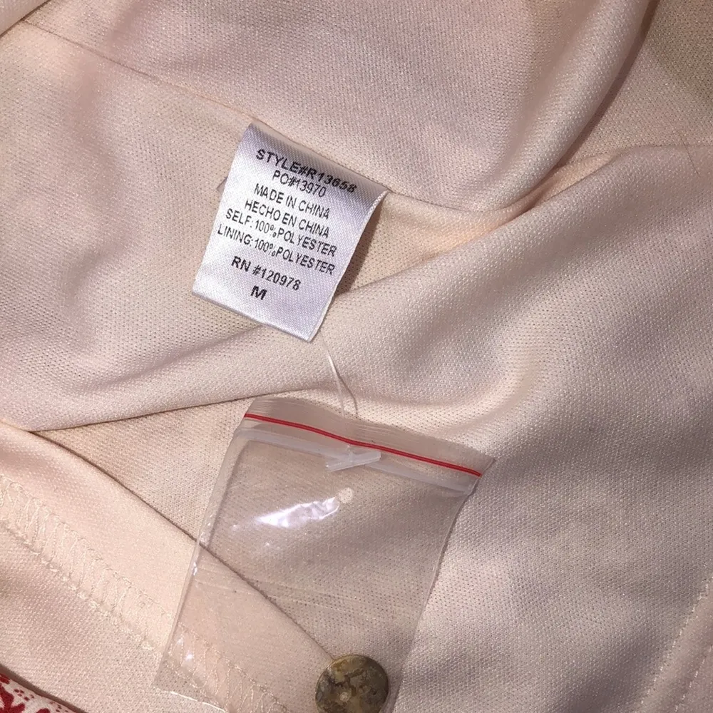 Entro red floral romper size medium boho - Image 7