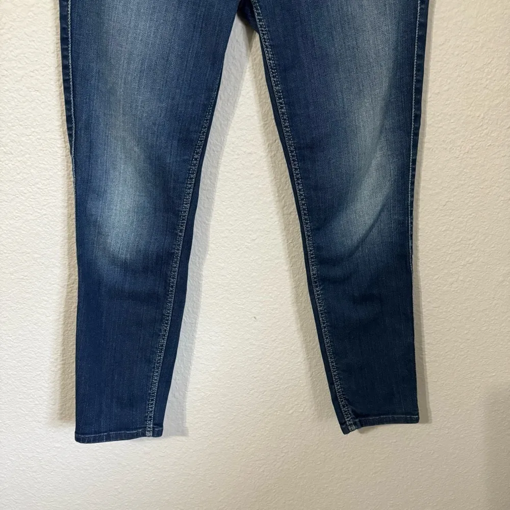 7 For All Mankind Women Cropped Ankle Gwenevere Mid Rise Washed Blue Jeans Sz 28 - Image 6