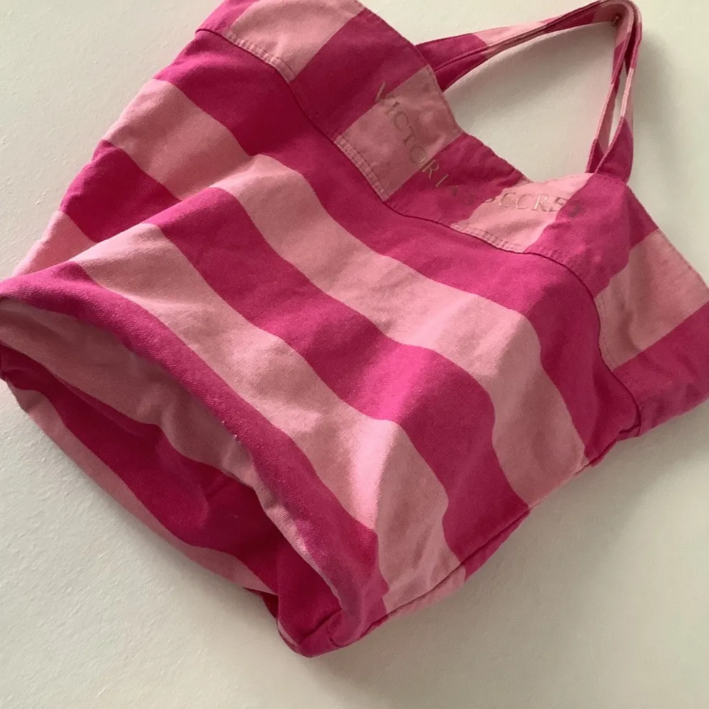 Pink Victoria's Secret Tote Bag - Image 3