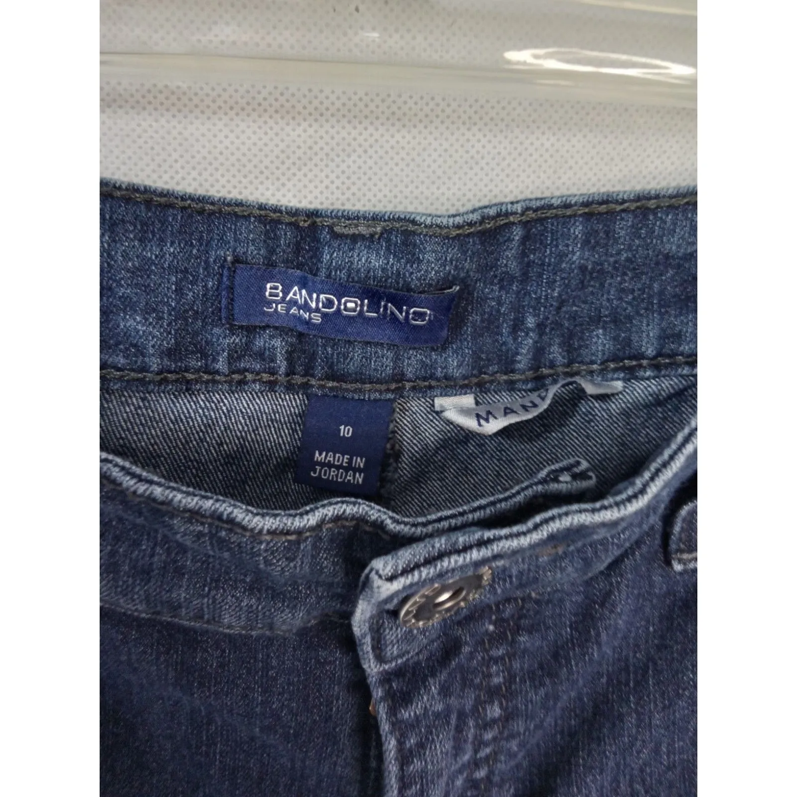 Bandolino Mandie‎ Straight leg Women's size 10 P Medium Wash Blue Denim jeans - Image 2