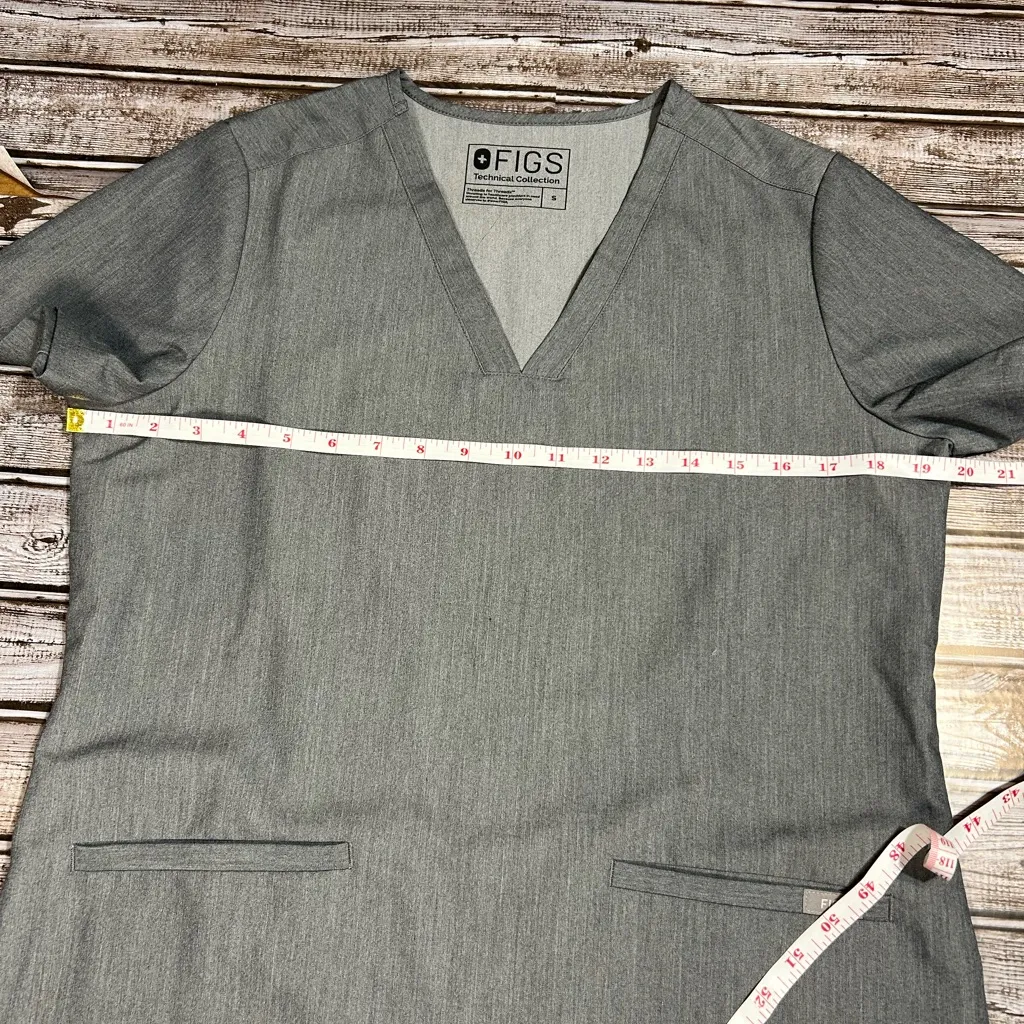 Figs Charcoal V-Neck Scrub Top - Image 6