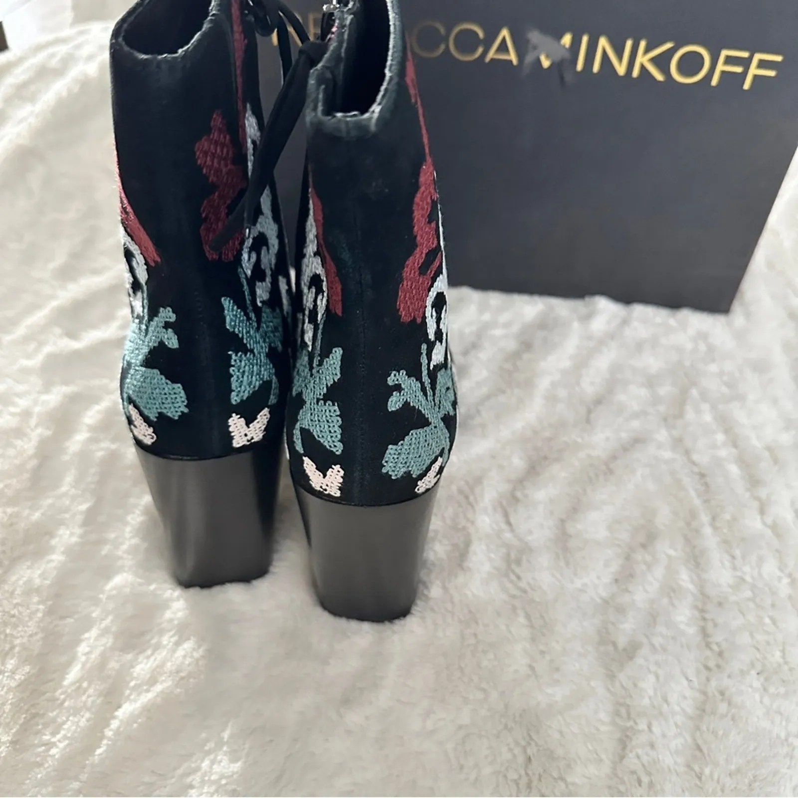 Rebecca Minkoff Size 8 Bojana Black Unique Floral Ankle Boots Embroidered Heels - Image 8