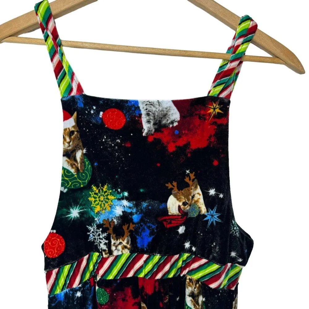 NWT Christmas Cat Velvet Jumpsuit Pockets Snowflake Buttons Juniors 7-9 - Image 9