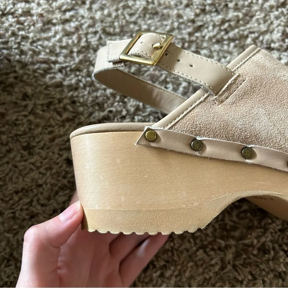 M. Gemi The Greta Backstrap Clogs in Biscuit Beige Size 39 8.5 - Image 8