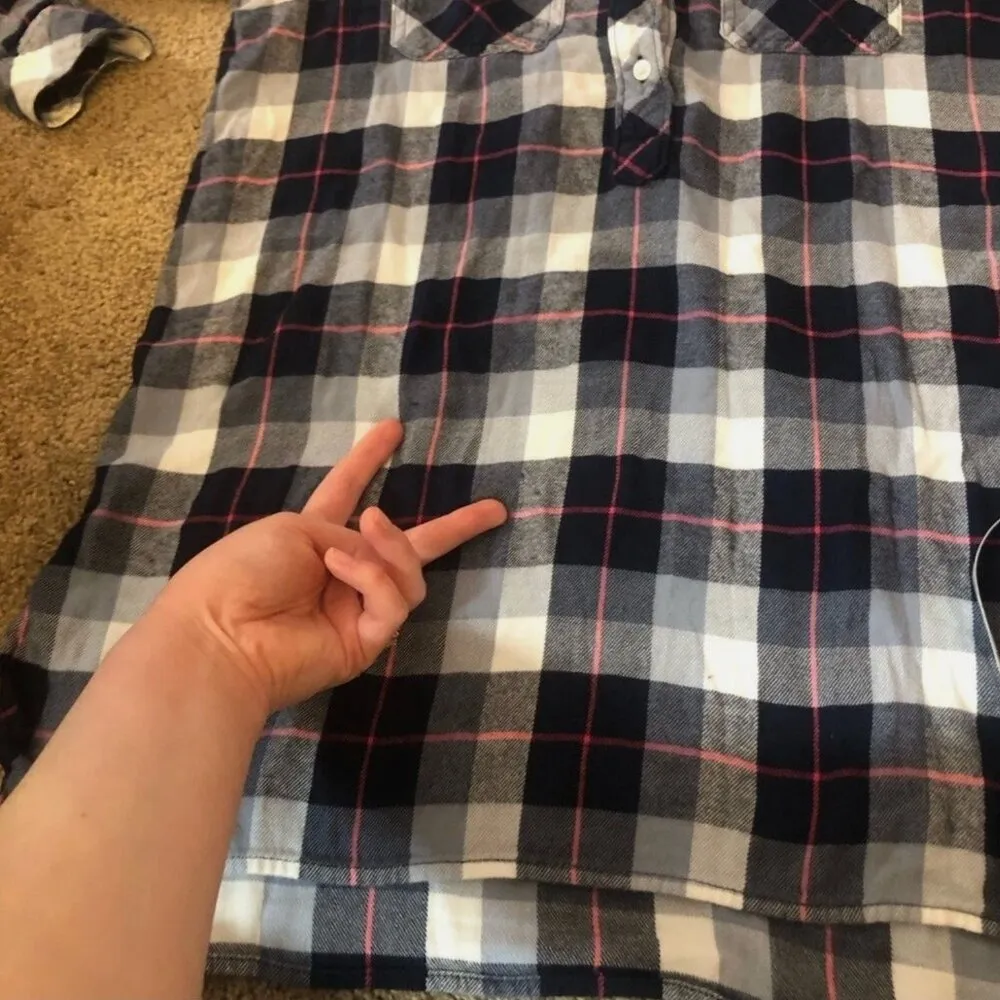 GAP Plaid Henley Tunic Top Navy Blue White Pink Flannel Button Down Shirt Medium - Image 14