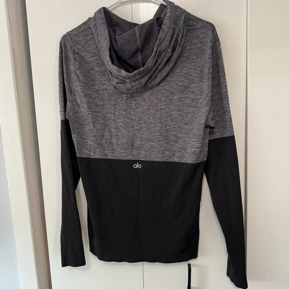 Alo Gray and Black Hooded Sweatshirt - Image 4