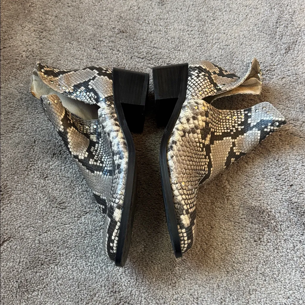 Steve Madden Conspire Snake Skin Booties SIZE 8.5 - Image 4