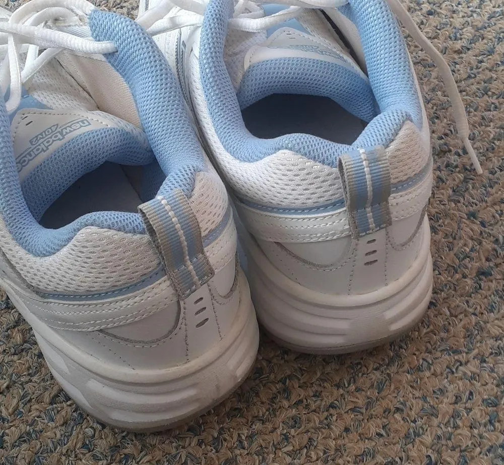 COPY - New Balance tennis shoes SIZE 9.5 - Image 3