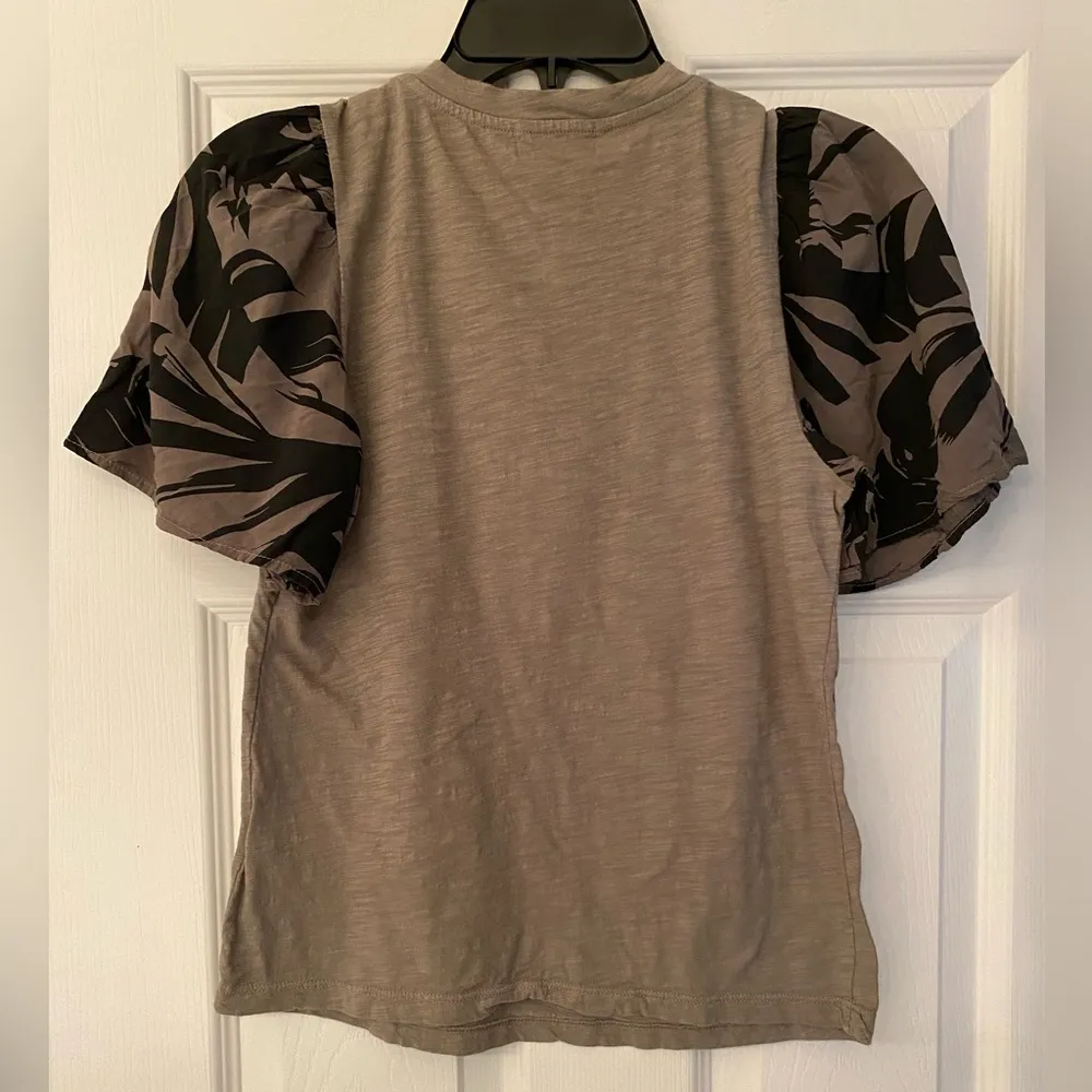 Anthropologie t.la Puffy Camo Sleeve Tee - Image 2