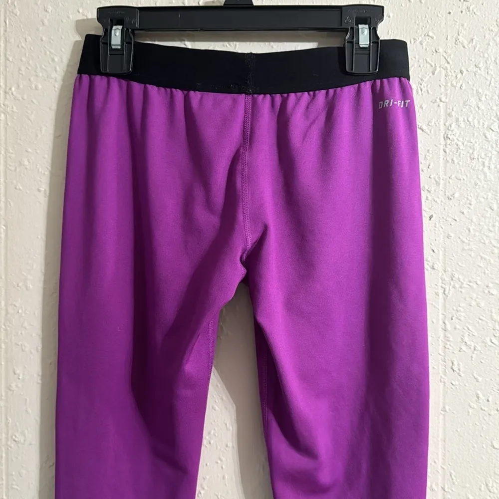 Nike Pro Dri Fit Capri Leggings - Image 4