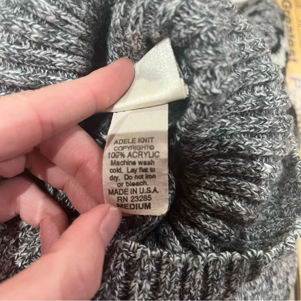 Chic Black and Gray Women's Turtleneck Sweater Size M - Image 6