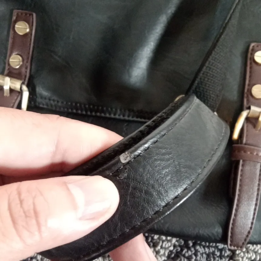 Republic Womens Vegan Leather Messanger Laptop Bag Womens Black - Image 12