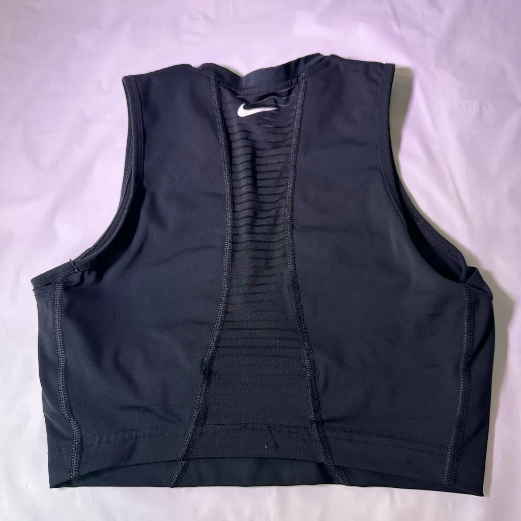 Nike Black Zip-Up Crop Top - Image 8