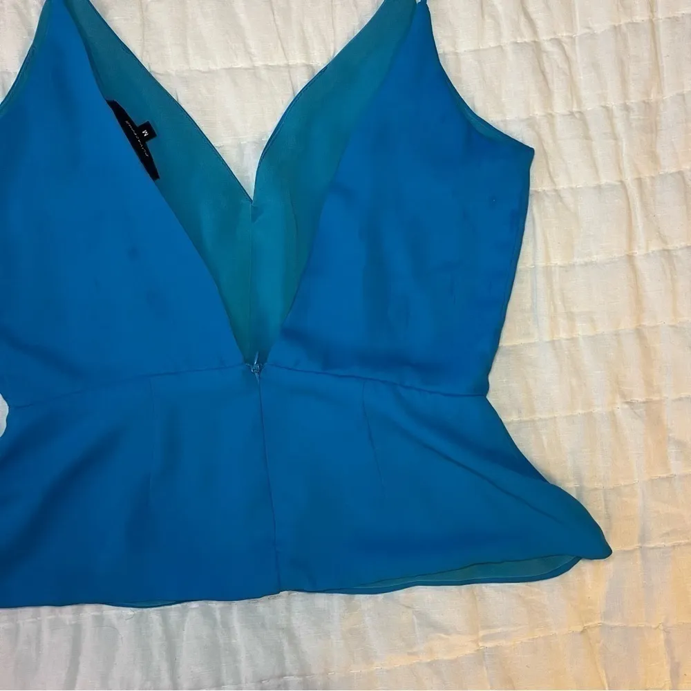 Olivaceous Blue Spaghetti Strap V Neck Low Back Blouse Size Medium - Image 10